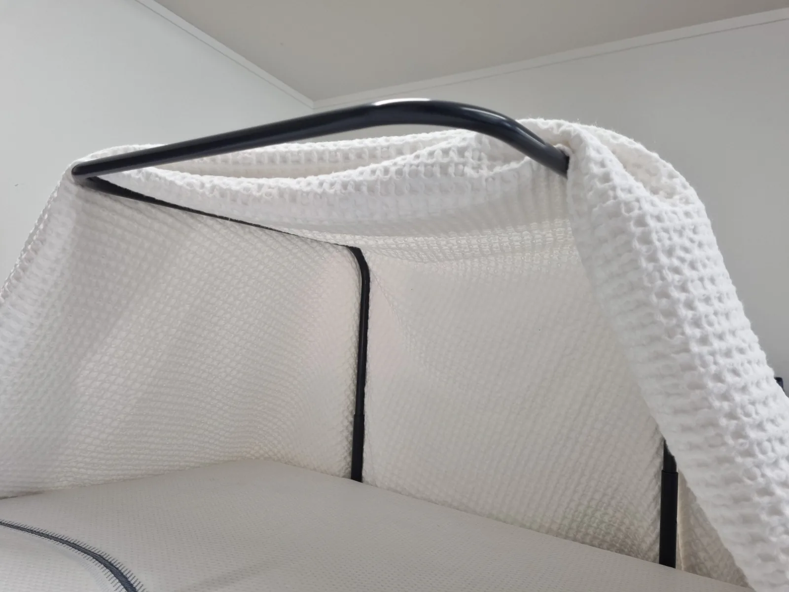 Icare Icare Over Bed Blanket Cradle – Bedroom & Comfort from Supply Ministry